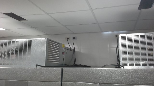 mantenimiento-a-un-condensador-de-refrigeracion